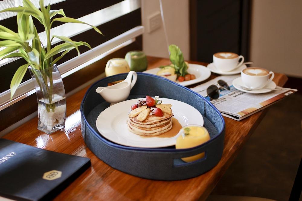The Bourke Hotel Davao Luaran gambar