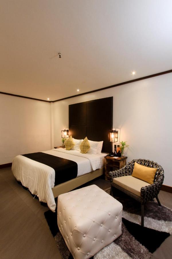 The Bourke Hotel Davao Luaran gambar